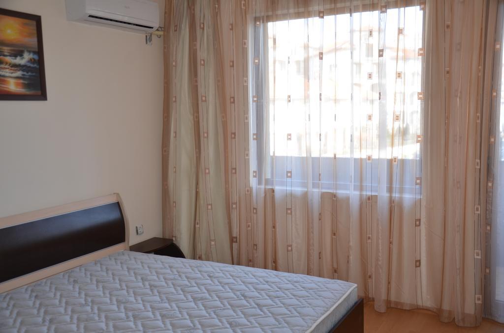 Apartments In Complex Chateau Nessebar Sveti Vlas Exterior foto