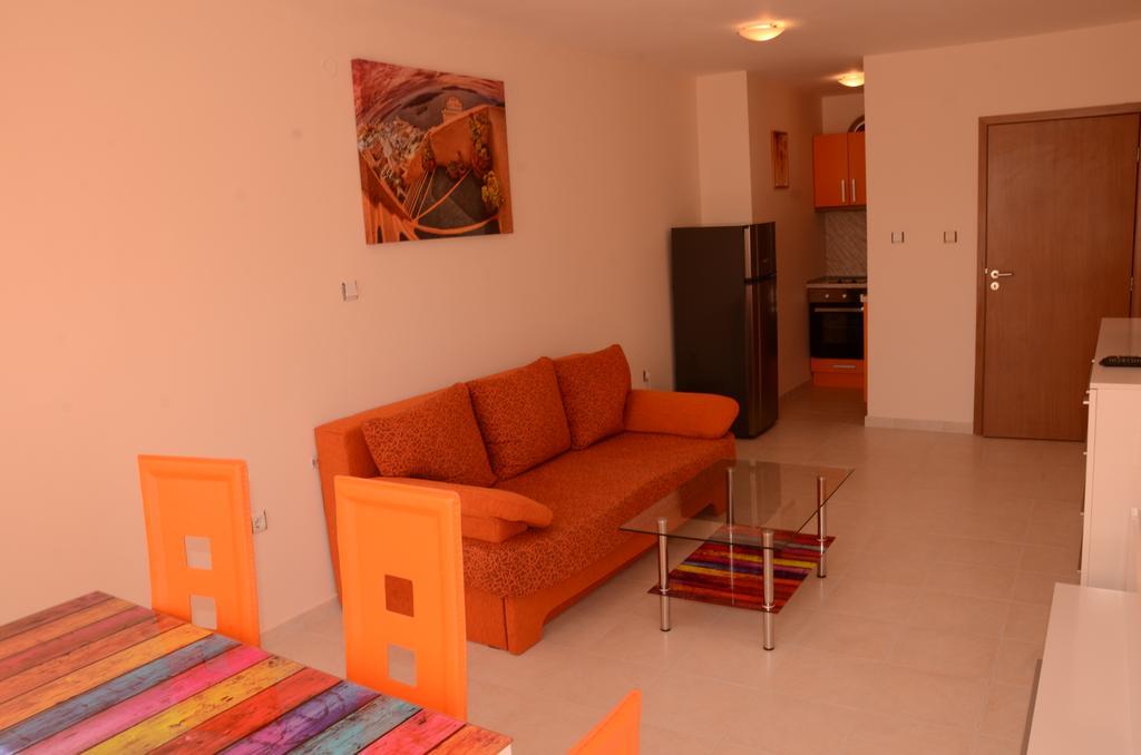 Apartments In Complex Chateau Nessebar Sveti Vlas Exterior foto